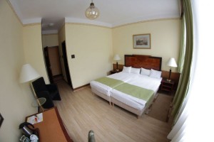 201130_hotelmetro_szoba1.jpg